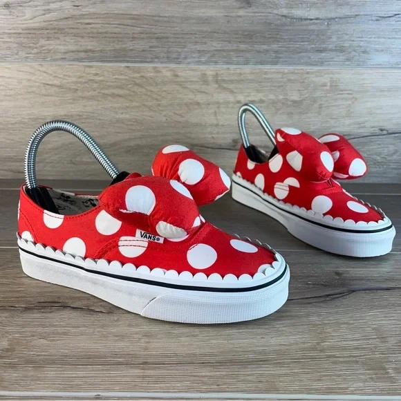 RARE Woman’s VANS Authentic Gore x Disney Minnie's Bow 2018 Size 5 - Picture 2 of 11